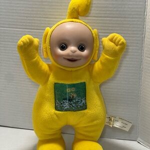 Vintage 2003 Laa-Laa Yellow Talking Teletubbie Doll by Ragdolls Tested
Works